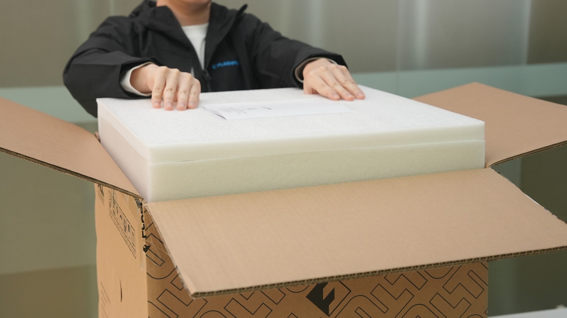 creator5_unboxing_02.jpg